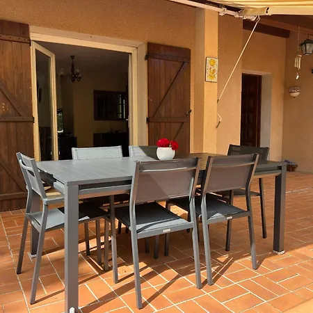 Сasa de vacaciones La Maison Des Lutins *